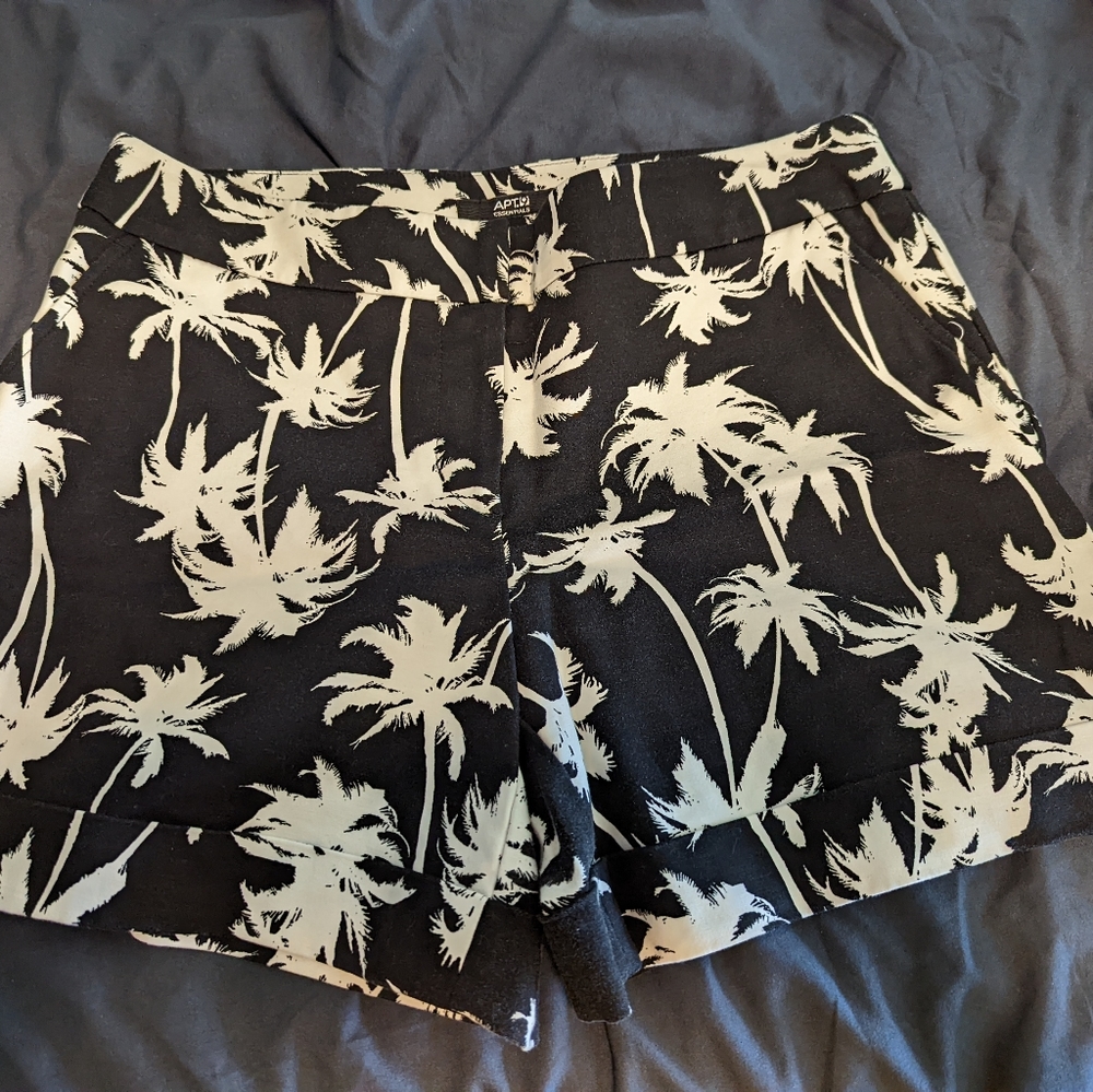 Apt 9 palm tree shorts